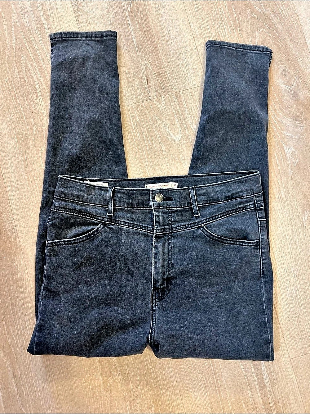Levi's Mile High Super Skinny Jeans Black Waist 31